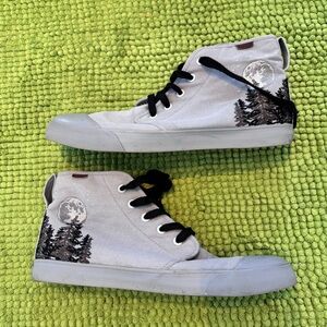 Unisex BANGS Gray High-Top Sneakers with moon embroidery